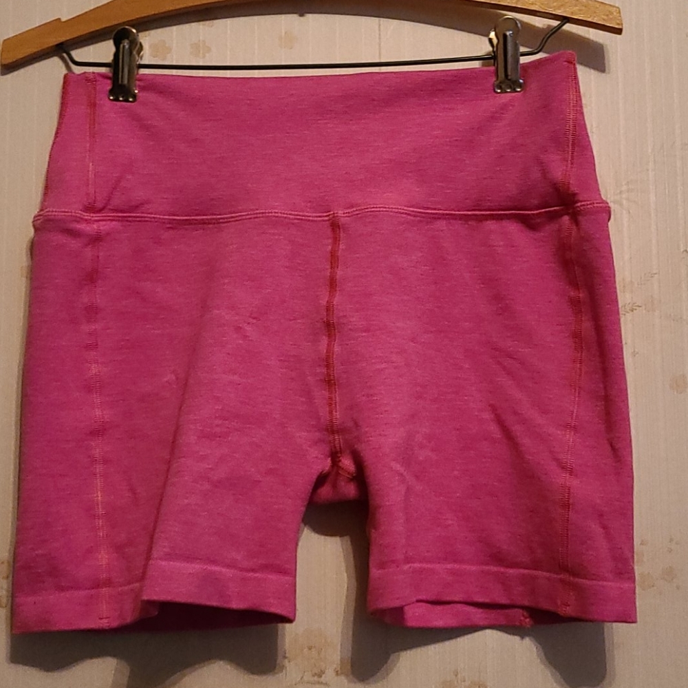 Alphalete R6 Revival shorts hot pink and size XL